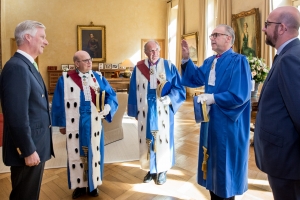 Prestation de serment de M. Michel Pâques, juge d’expression française de la Cour constitutionnelle.