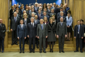Minute de silence à proximité du Rond-Point Schuman à Bruxelles