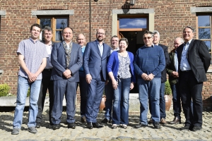Bezoek aan een boerderij in Corroy-le-Grand met minister Willy Borsus.