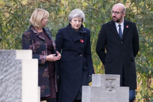 Visite du cimetière St-Symphorien en présence de S.E.M. Theresa May, Premier ministre du Royaume-Uni 